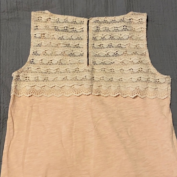 Adorable J. Crew Top - Picture 5 of 6